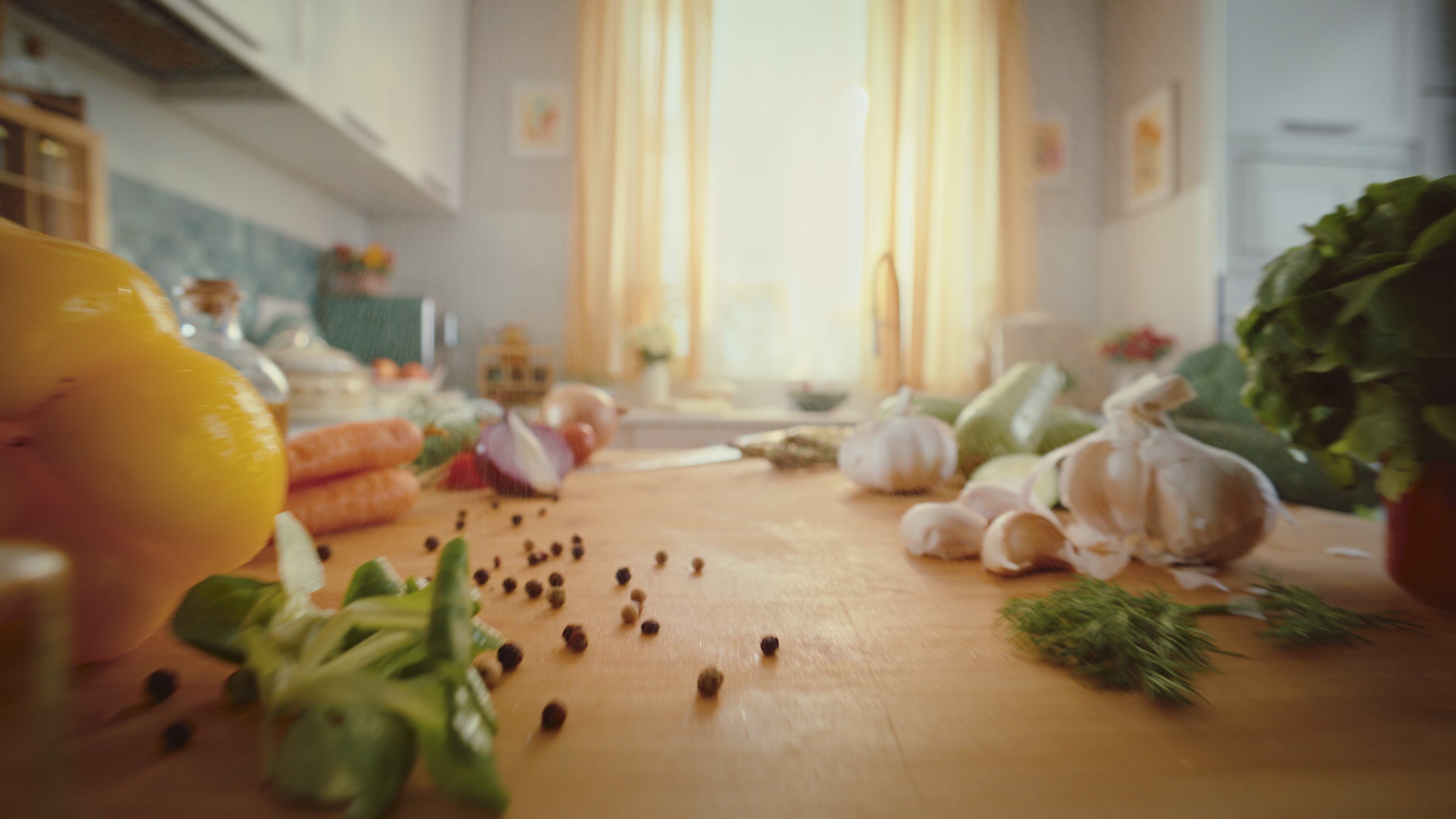 Bucură-te de aceste momente mai intens — e mai gustos cu Coca‑Cola Zero Sugar.