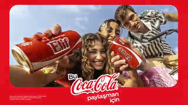 Aile ve Dostlarınla Bir Coca-Cola Paylaş Anılar Yarat | Coca-Cola TR